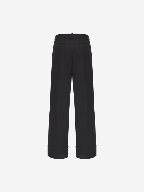 Pantaloni sartoriali in lana vergine a gamba larga con risvolti, neri